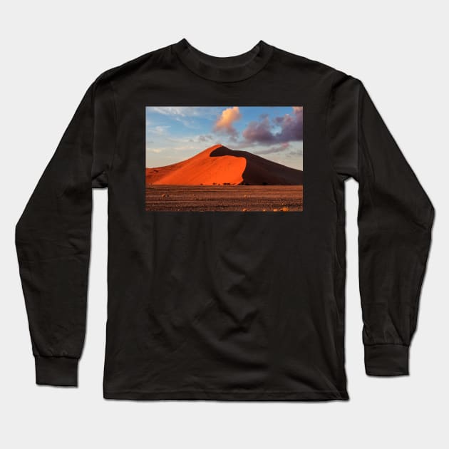 Dunes of Sossusvlei Long Sleeve T-Shirt by Memories4you